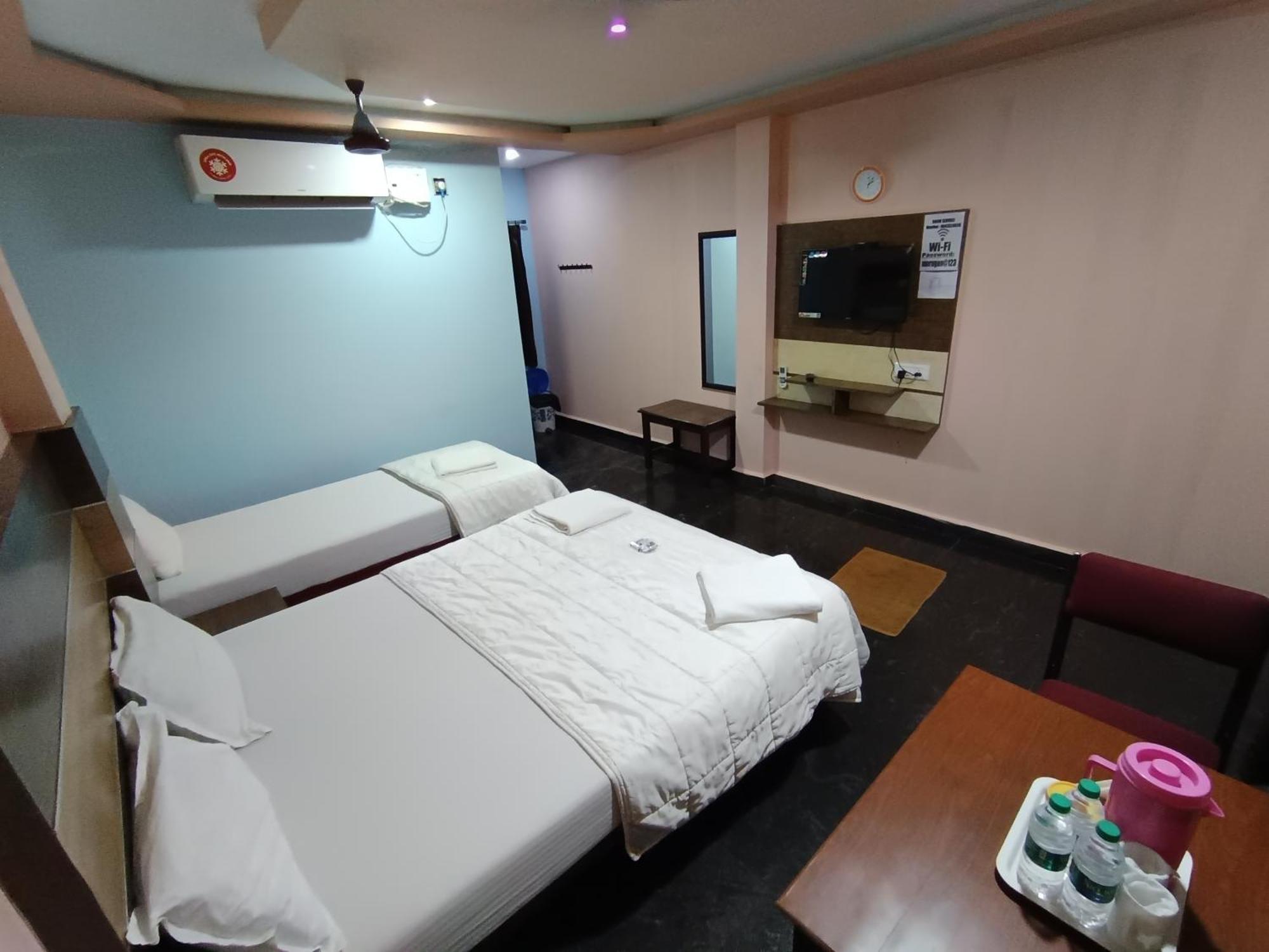 Sri Murugan Beach Paradise Hotel Махабалипурам Екстериор снимка