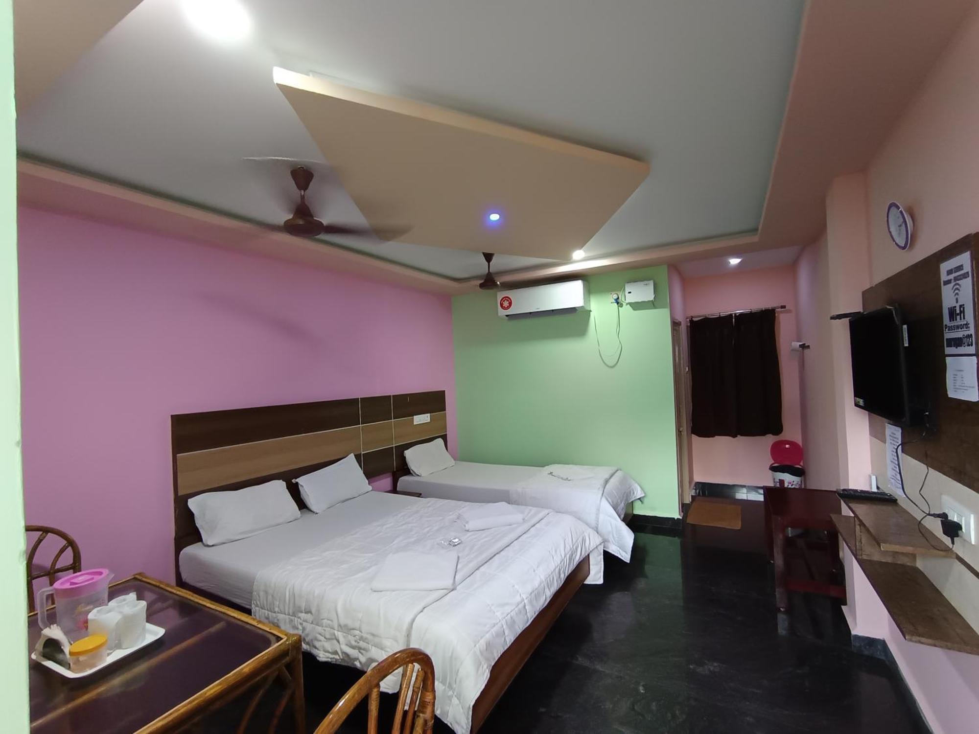 Sri Murugan Beach Paradise Hotel Махабалипурам Екстериор снимка
