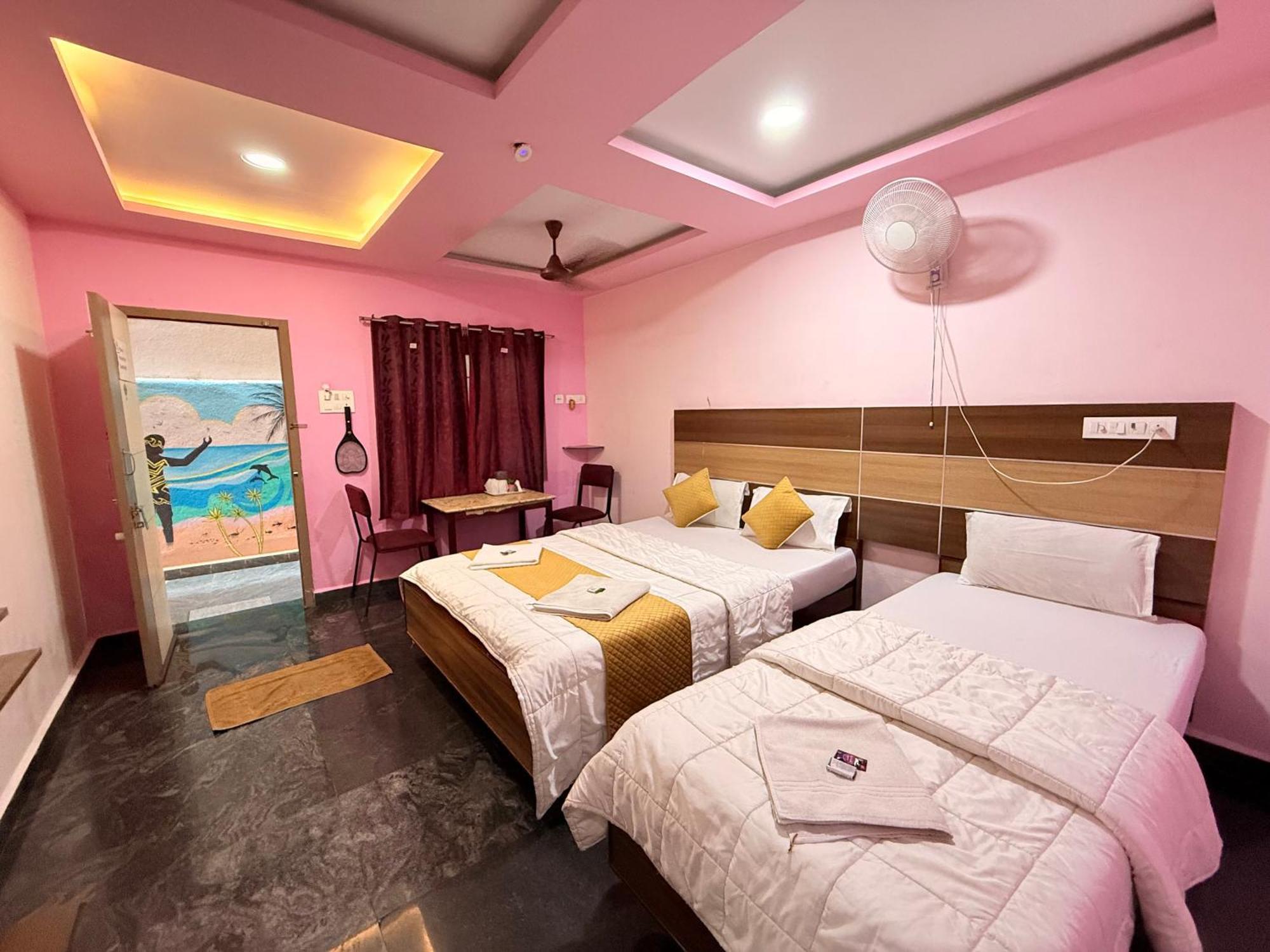 Sri Murugan Beach Paradise Hotel Махабалипурам Екстериор снимка